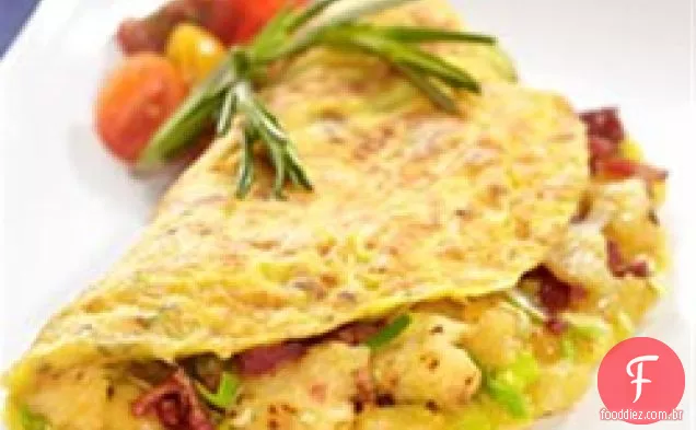Bacon, alho-poró e omelete de batata