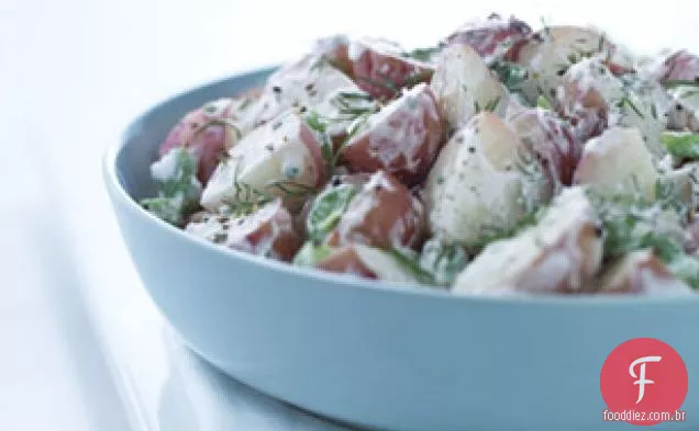 Batatas novas em molho de Creme de endro