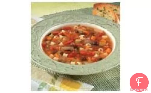 Sopa de feijão, macarrão e pimenta assada