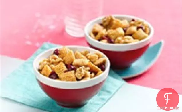 Mistura Doce Do Petisco Da Noz Da Canela Da Maçã De Chex® 