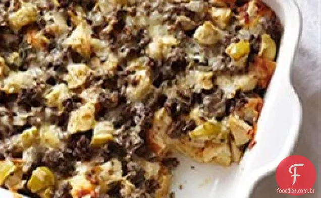 Salsicha de bisonte, estratos de maçã e sálvia