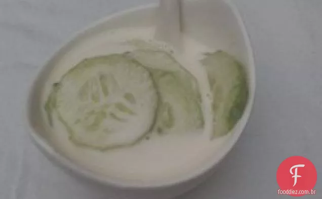 Pepinos com molho