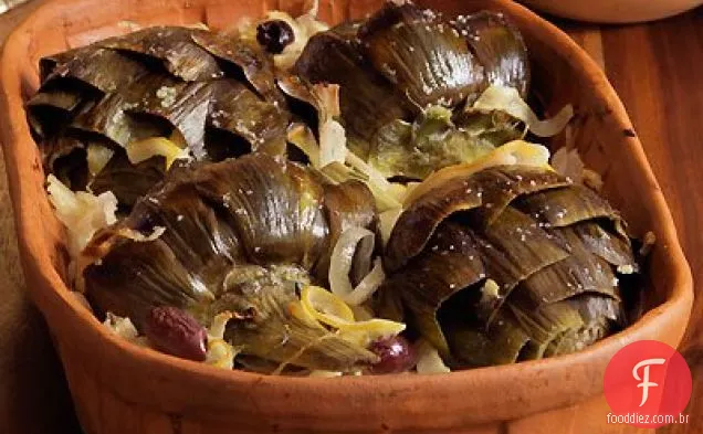 Assado, Alcachofras Com Cebola, Limão, Azeitonas Kalamata E Alecrim