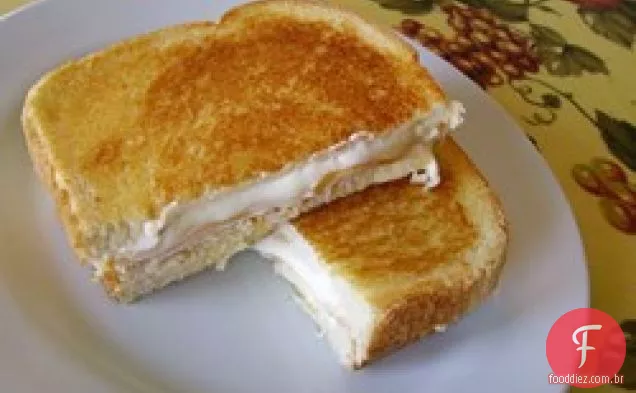Sanduíches De Frango Grelhado Cordon Bleu