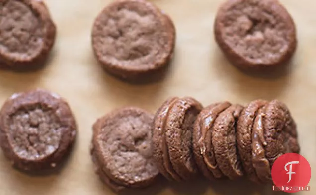 Chocolate Ao Leite Mini Biscoitos Sanduíche