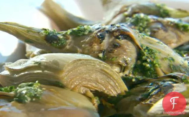 Alcachofras grelhadas com salsa e alho