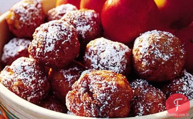 Bolinhos de maçã com molho de limão