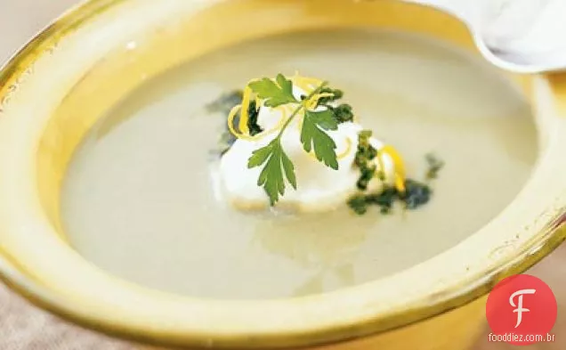 Alcachofra Bisque com salsa-limão Gremolata