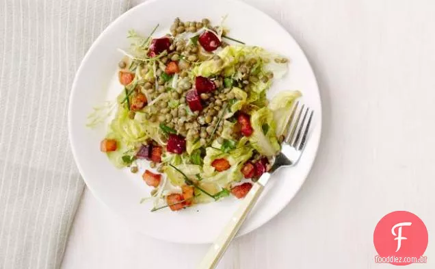 Salada de lentilha com beterraba e Bacon