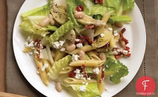 Salada mediterrânea com alcachofras, Penne e tomates secos ao sol