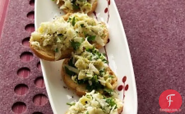 Alcachofra - parmesão Crostini