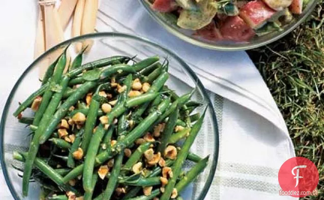 Salada de batata com alcachofras e espargos