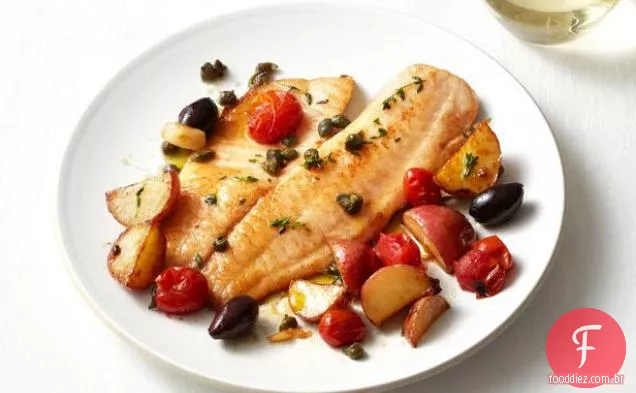Tilápia assada com tomate e batata