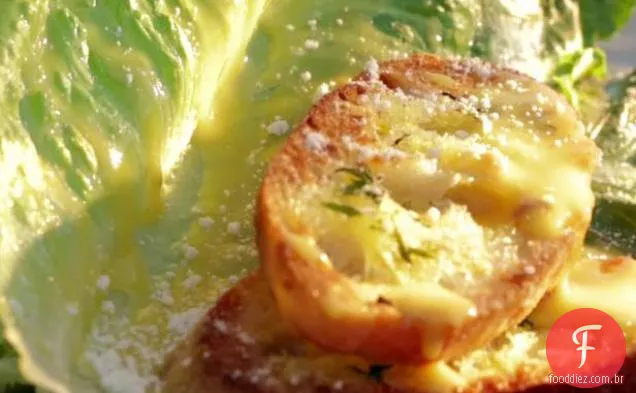Salada Caesar com molho caseiro