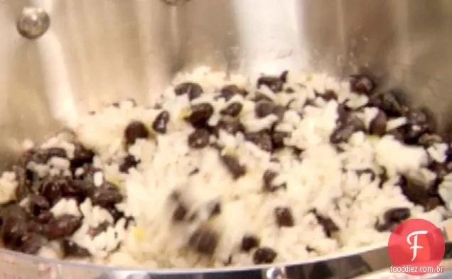 Feijão preto e arroz do Bolo