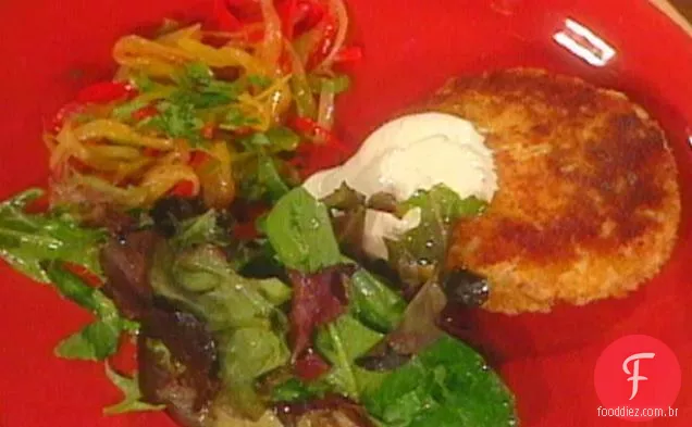 Bolos de peixe com creme Chipotle