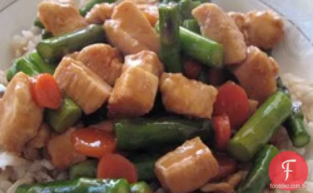 Arroz selvagem e aspargos Peitos De Frango