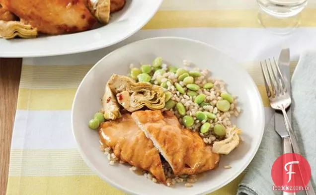 Piccata de frango com limão, alcaparras e alcachofra corações