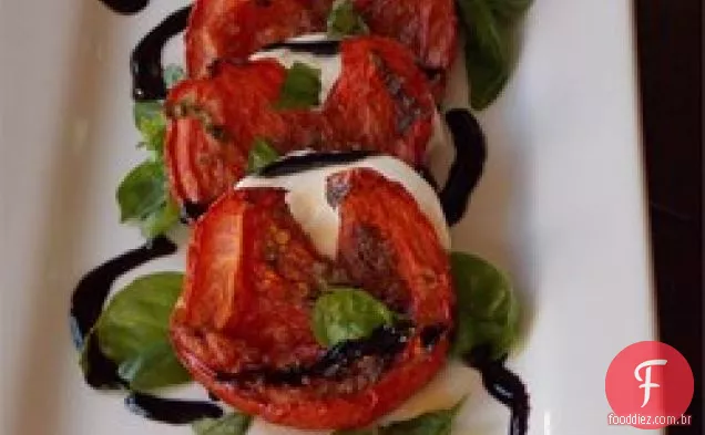 Salada Caprese De Tomate Torrado