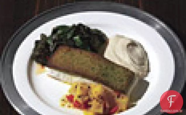 Peixe com crosta de Brioche com purê de alcachofra de Jerusalém e picles de alcachofra de Jerusalém