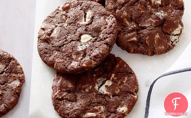 Chocolate Branco Chocolate Pedaços De Biscoitos
