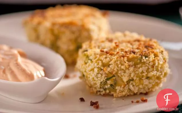 Bolos de caranguejo com creme picante