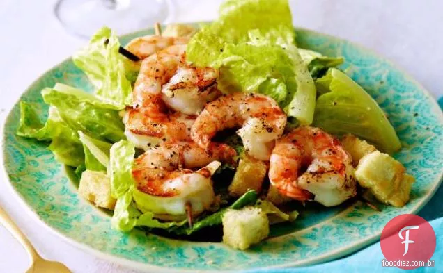 Salada Caesar com camarão grelhado