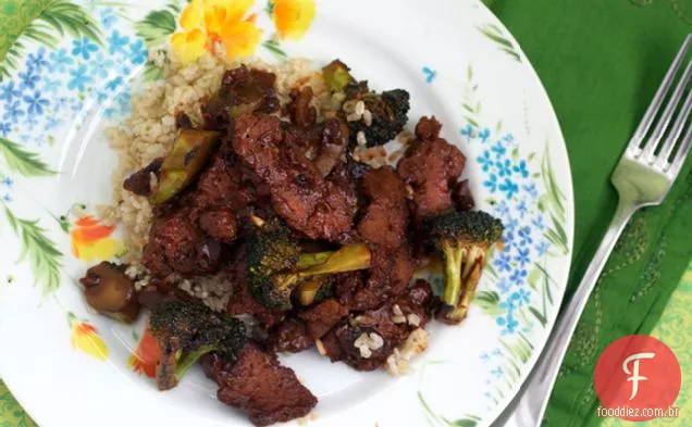 Seitan & Brócolis Com Molho Para Churrasco Despensa