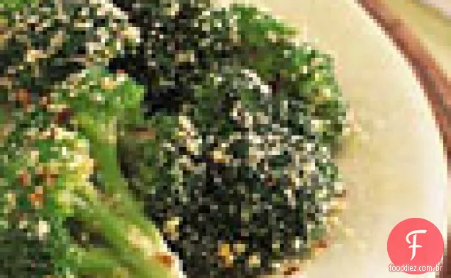 Brócolis com sementes de gergelim e pimenta vermelha seca