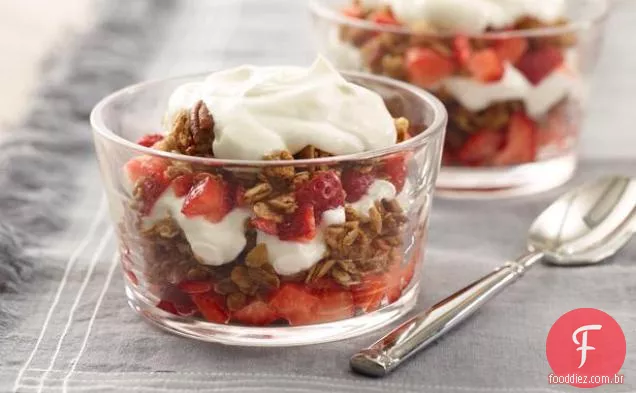 Iogurte e granola bagatela
