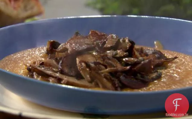 Cogumelos assados com abóbora-Chipotle Polenta
