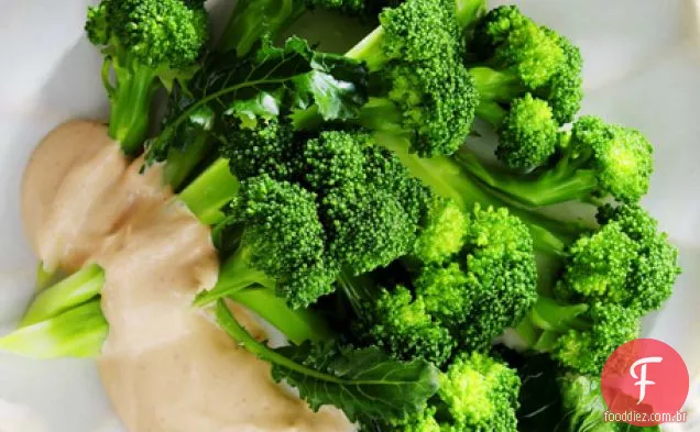 Brócolis Com Receita Picante De Tahine