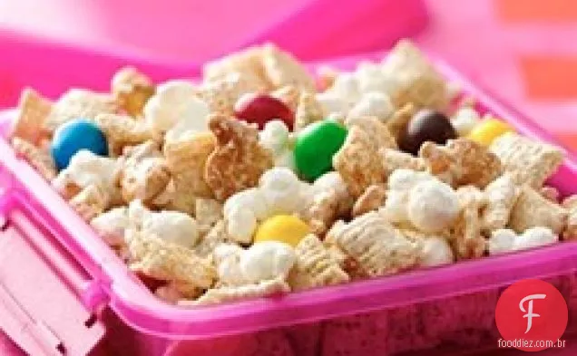 Chex ® Popcorn-Pretzel Chunk