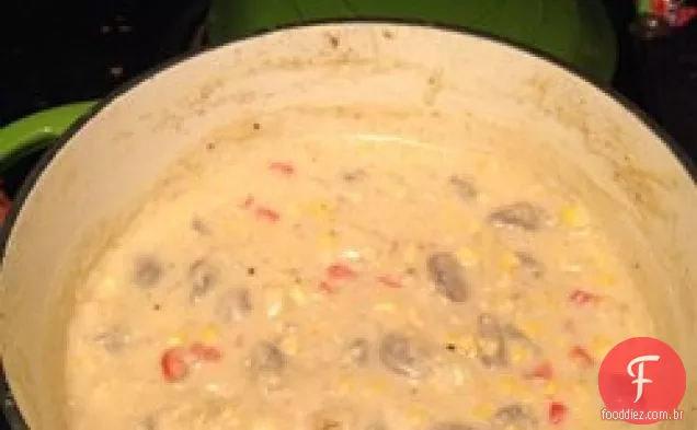 Sopa de milho com salsicha