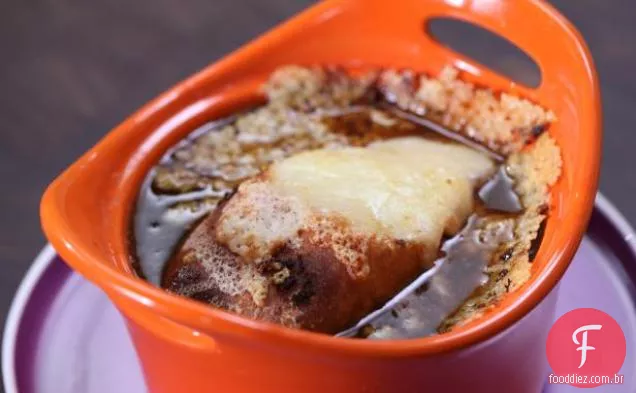Sopa de cebola francesa com Porcini