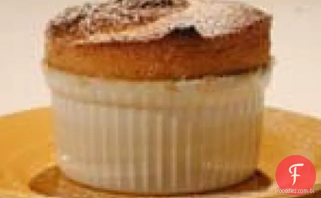 Suflês de damasco com chantilly de baunilha Rum
