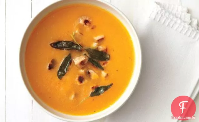 Sopa De Abóbora Com Linguiça De Frango