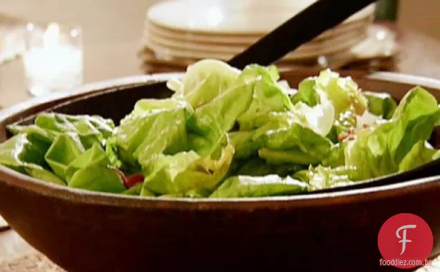 Salada de Bibb e rabanete com molho de Bacon
