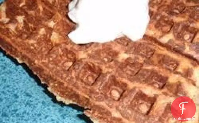 Waffles Salgados com Bacon e molho de cebola