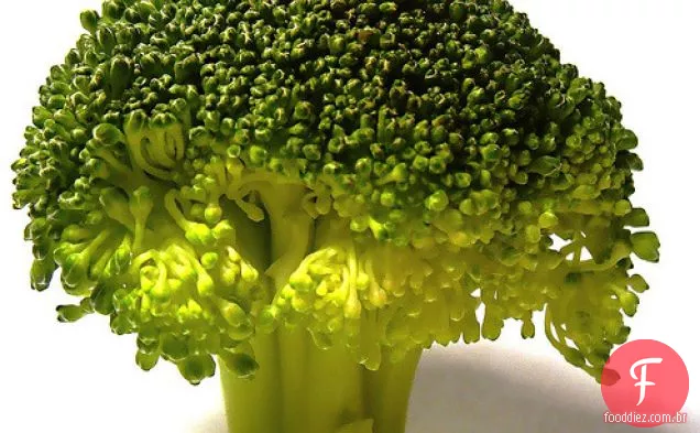 Cozinhe o livro: brócolis e pesto Tagliatelle