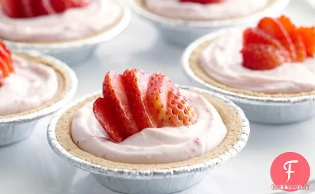 Cheesecakes Individuais De Morango Sem Assar