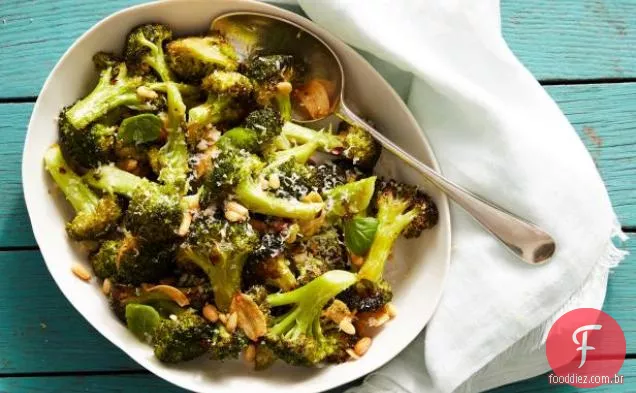 Brócolis Assado Com Parmesão