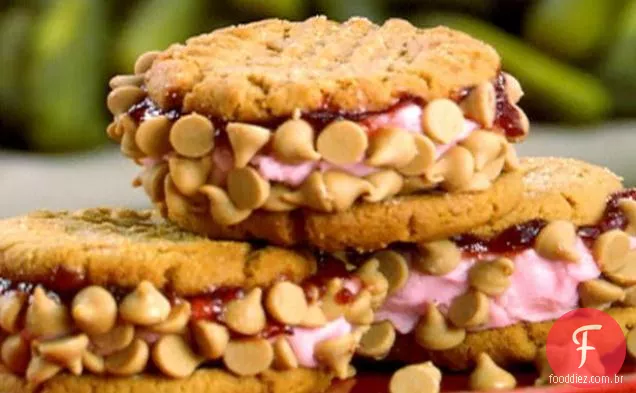 Sanduíches de sorvete de manteiga de amendoim e geléia
