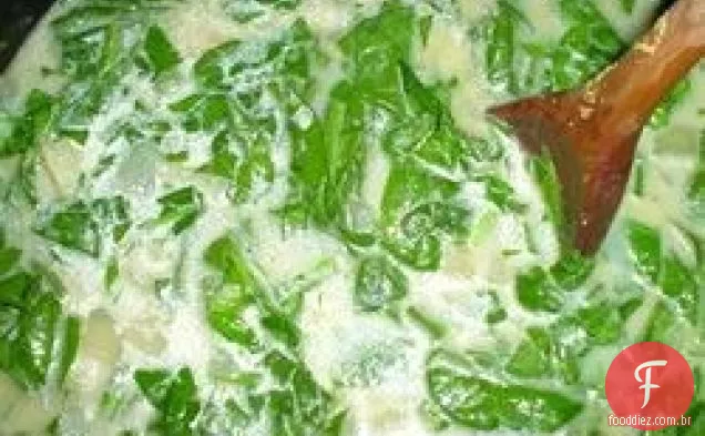 Alho, espinafre e sopa de grão de bico