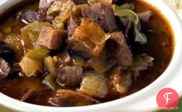 Chourico português e pimentas