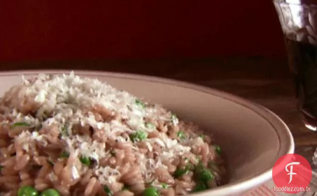 Risoto de cogumelos com ervilhas