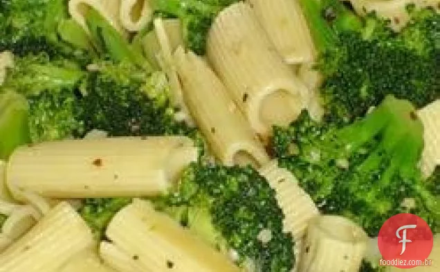 Brócolis com Rigatoni