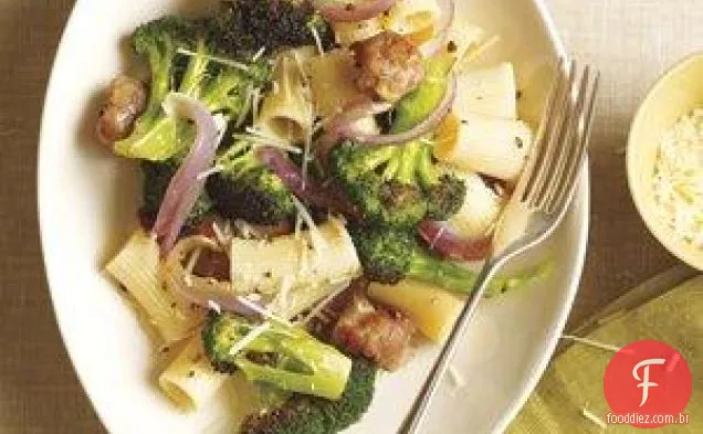 Rigatoni Com Salsicha Assada E Brócolis