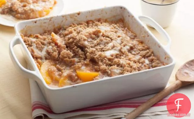 Pêssego crocante com molho de Creme De Bordo
