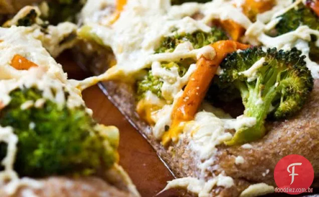 Cheesy Broccoli Pizza